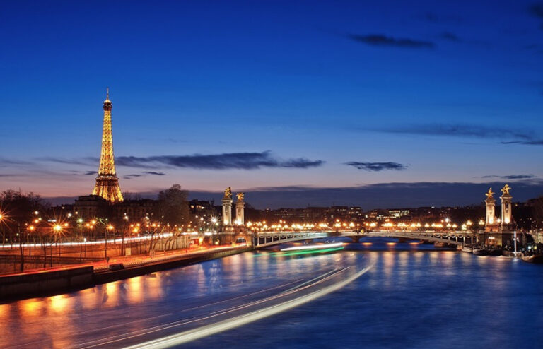 Places to Visit in Paris at Night | Paris at Night Tour | Paris City Tour Bus